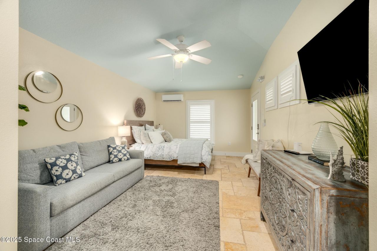 226 S Atlantic Avenue E, Cocoa Beach, FL 32931 Photo