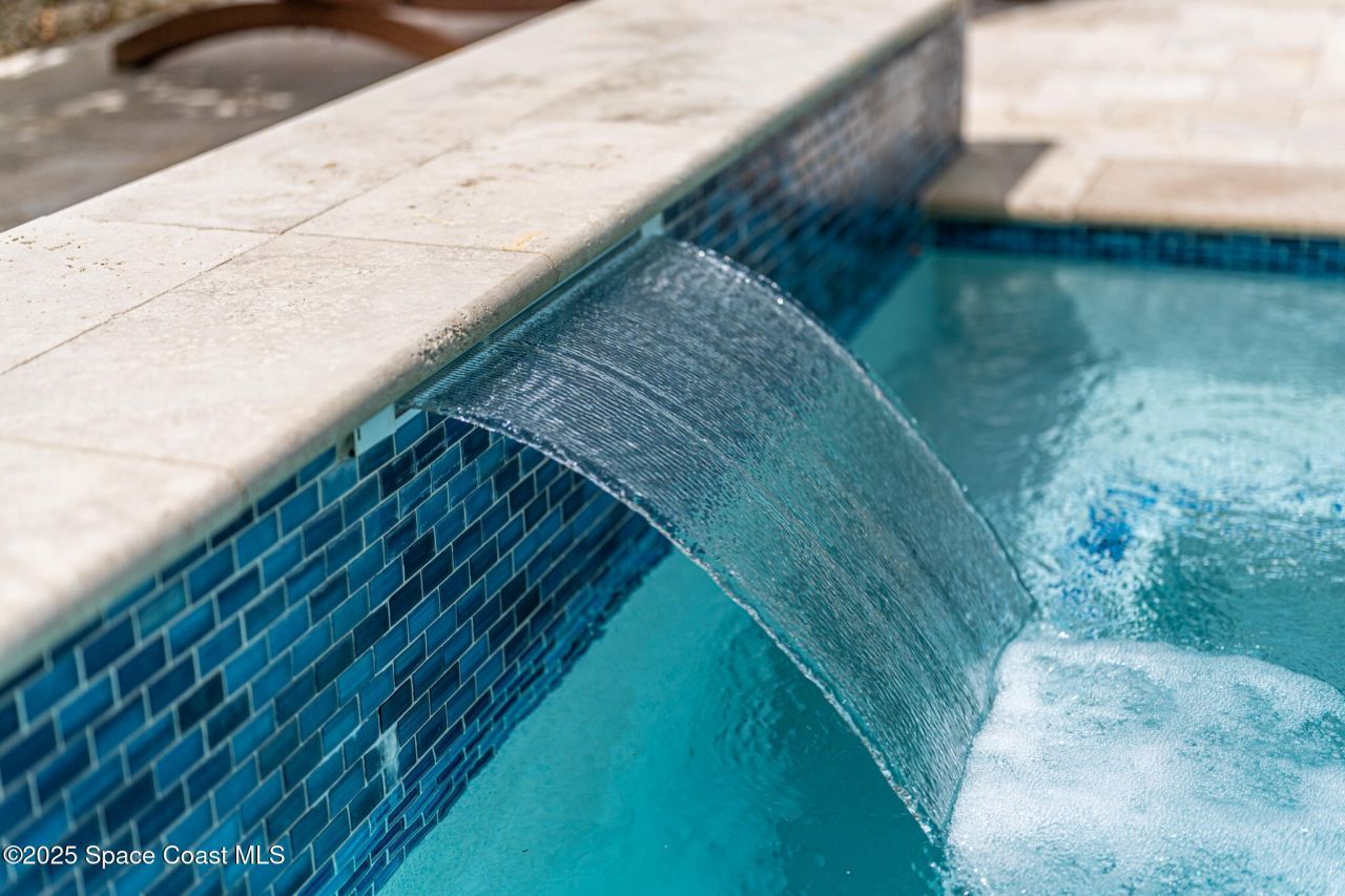 226 S Atlantic Avenue E, Cocoa Beach, FL 32931 Photo