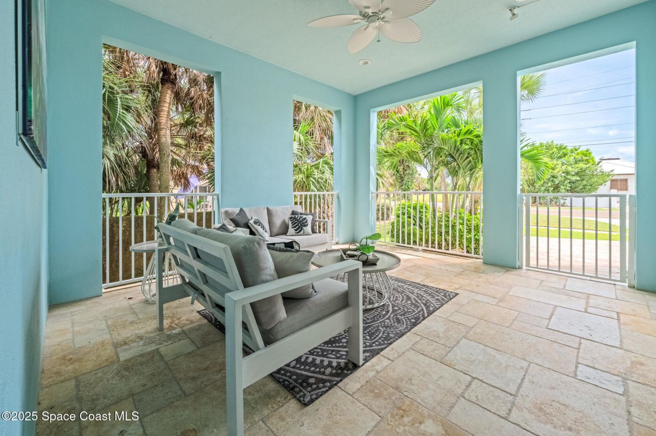 226 S Atlantic Avenue E, Cocoa Beach, FL 32931 Photo