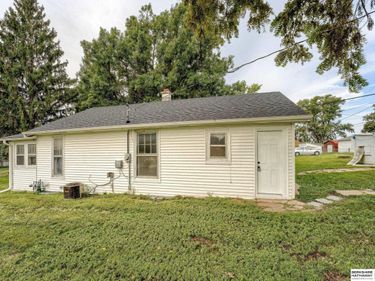 4104 Y Street, Omaha, NE 68107