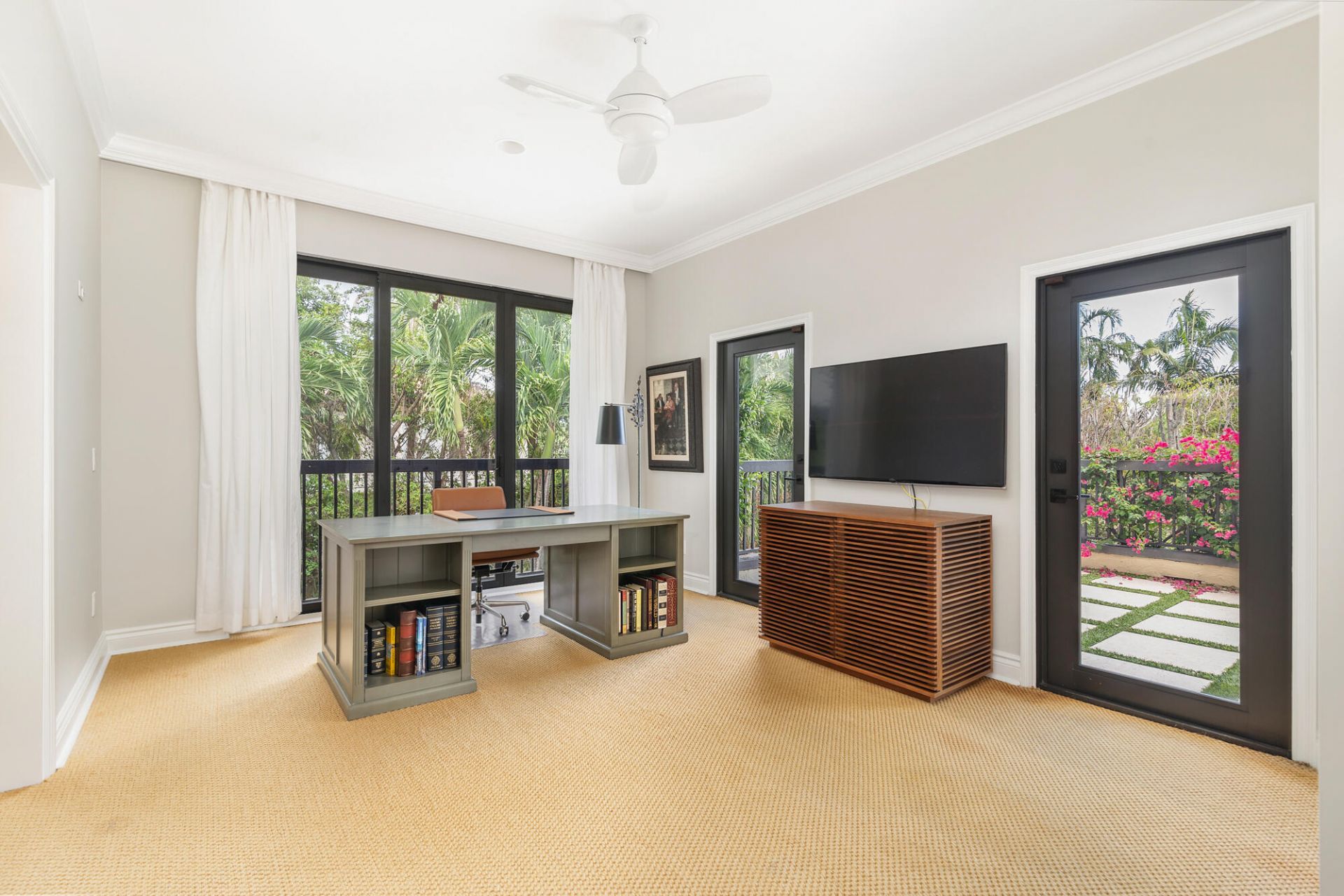 255 Everglade Avenue, Palm Beach, FL 33480 Photo