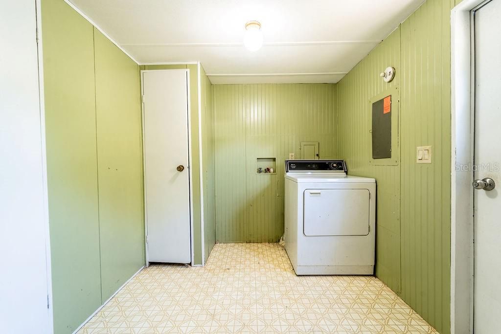 24031 Armadillo Road, Astor, FL 32102 Photo