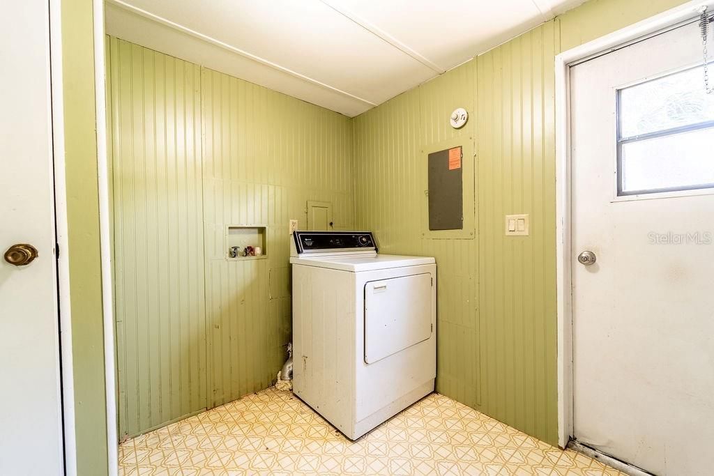 24031 Armadillo Road, Astor, FL 32102 Photo