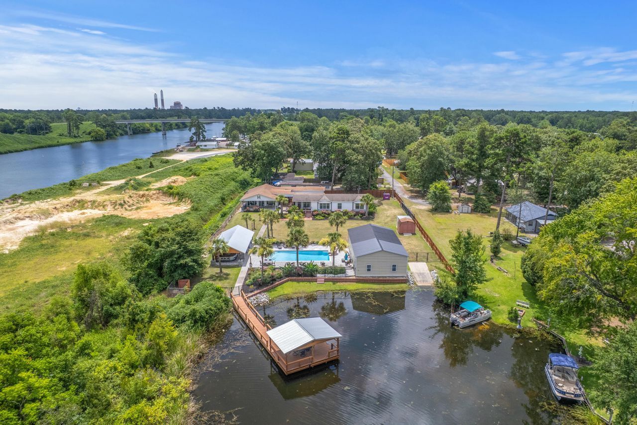 126 Fire Lane Cross, SC 29436