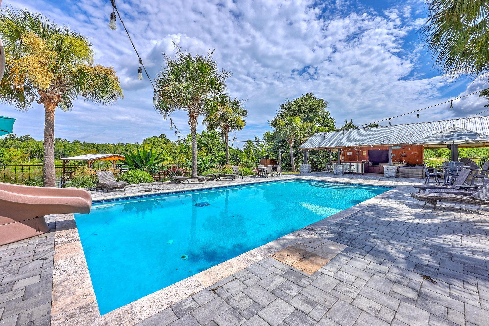 126 Fire Lane Photo 15