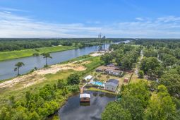 126 Fire Lane photo 4