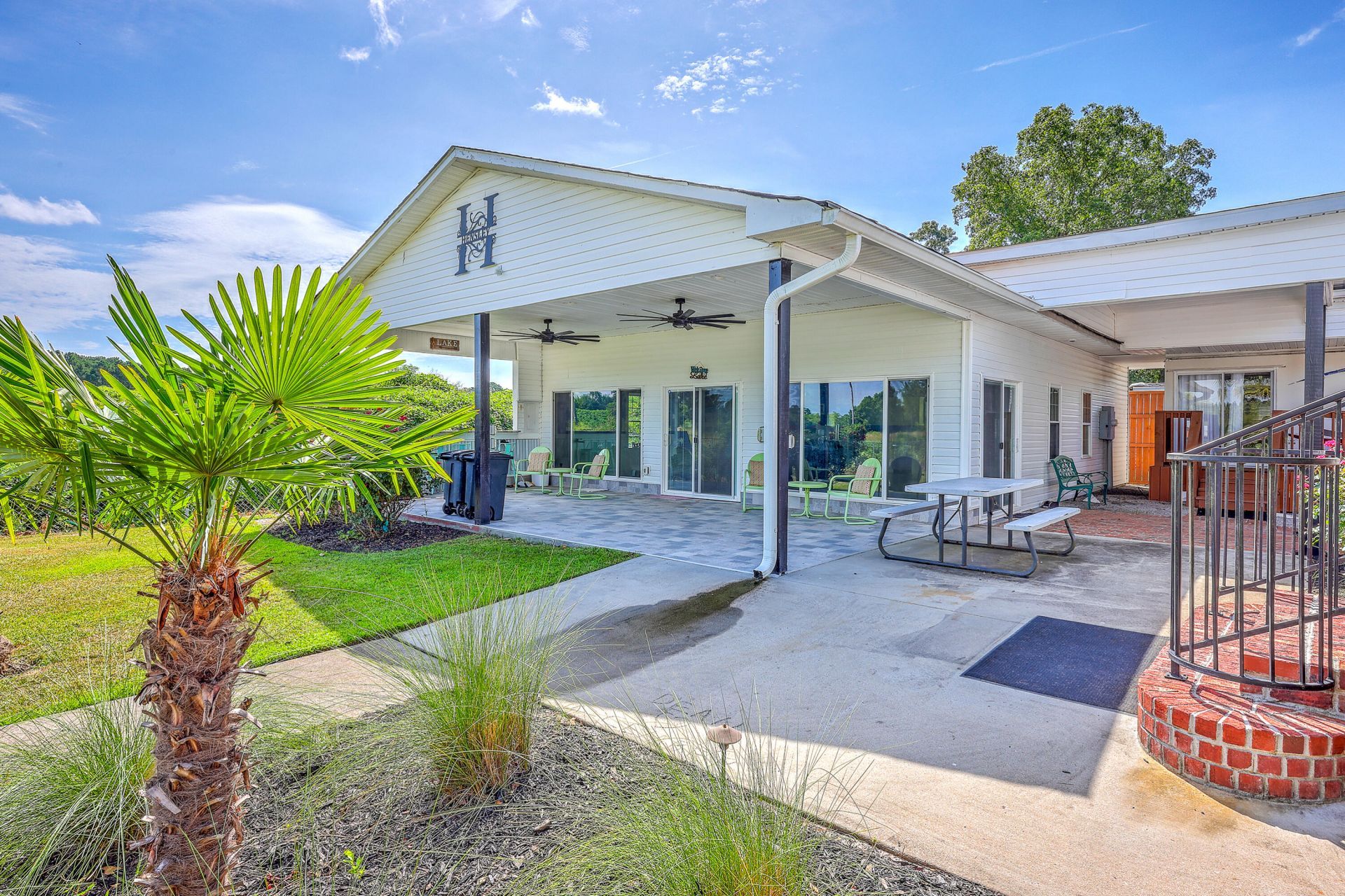 126 Fire Lane Photo 22