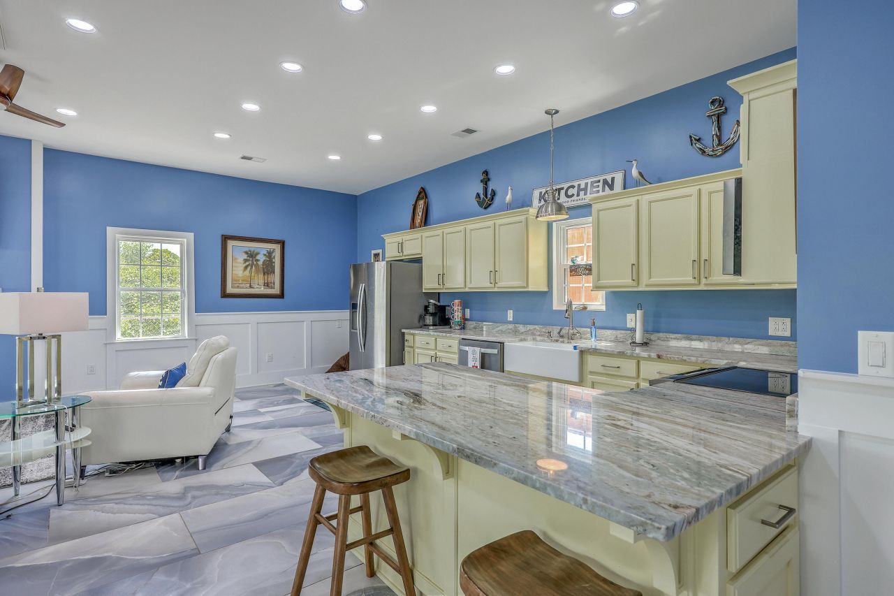 126 Fire Lane Photo 31