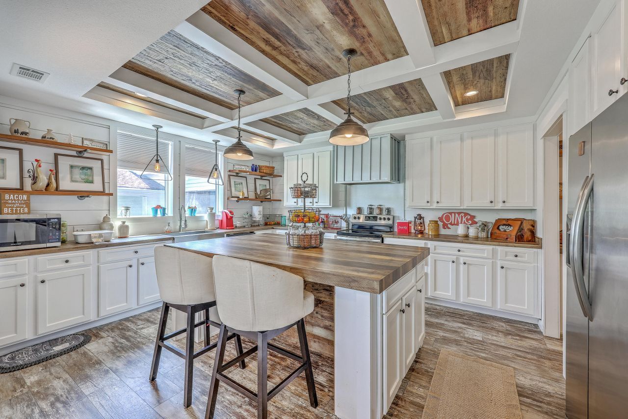 126 Fire Lane Photo 45