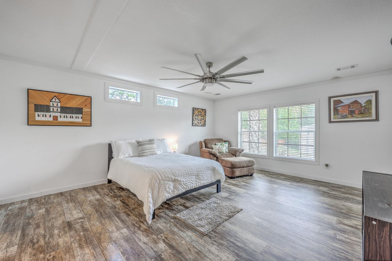 126 Fire Lane Photo 51