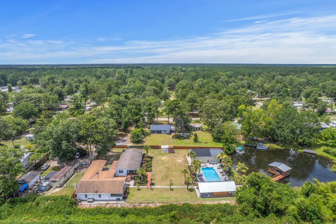 126 Fire Lane Photo 79