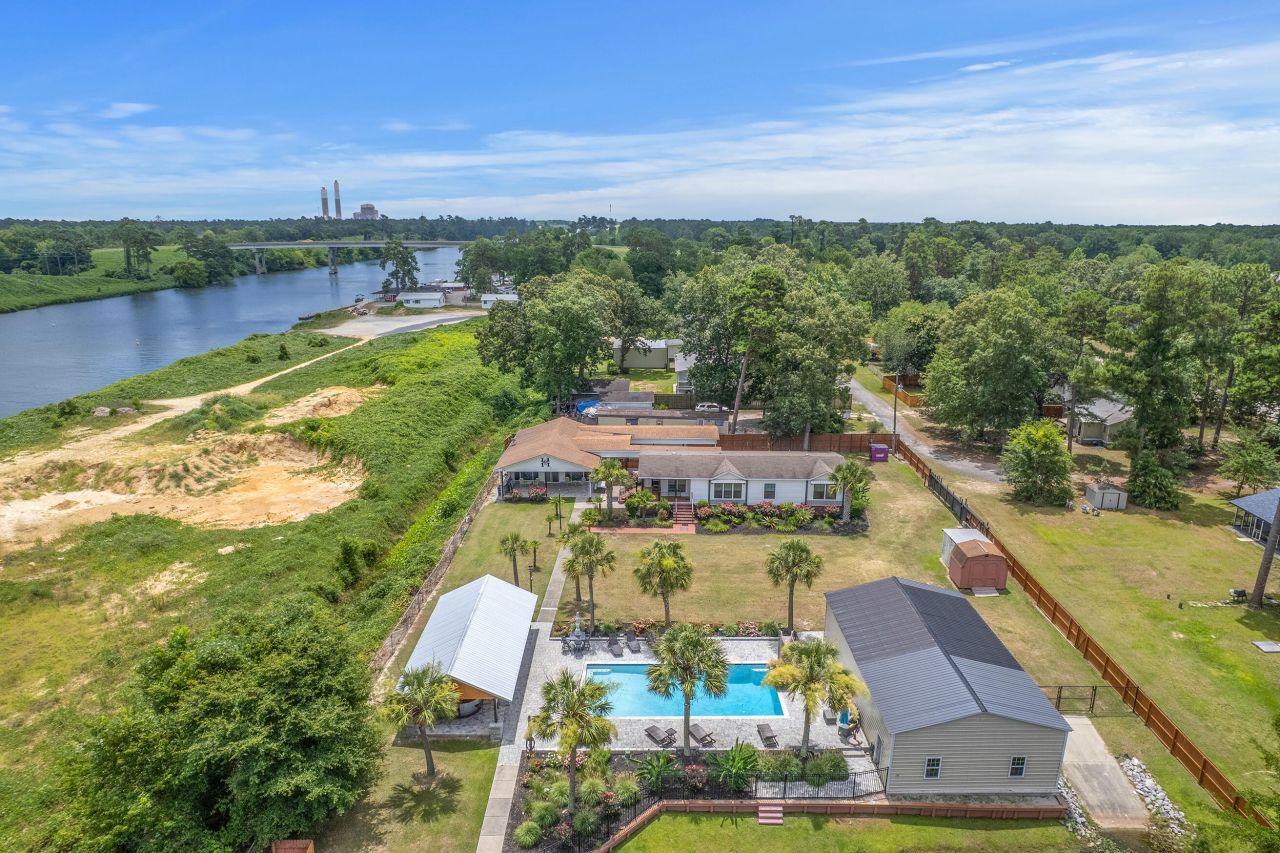 126 Fire Lane Photo 82