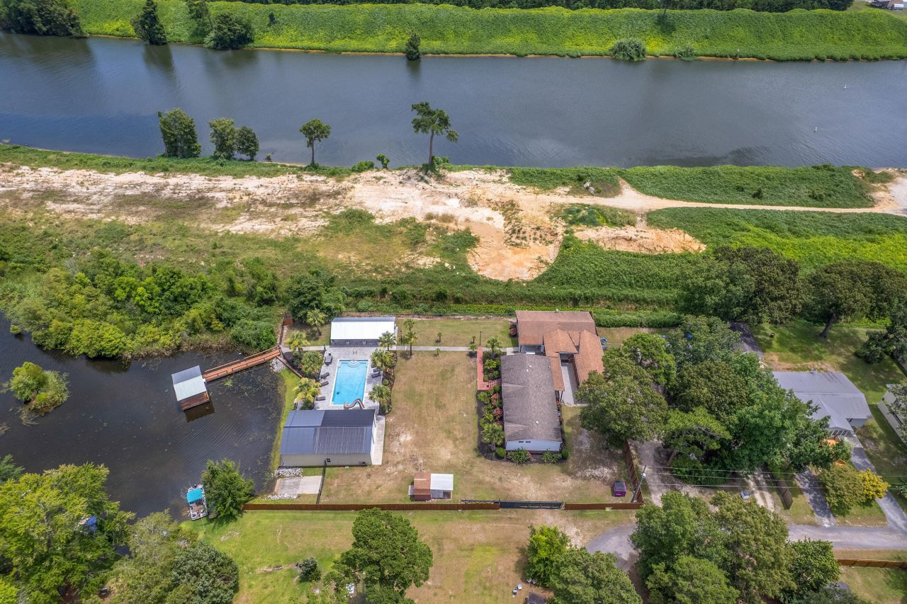 126 Fire Lane Photo 89