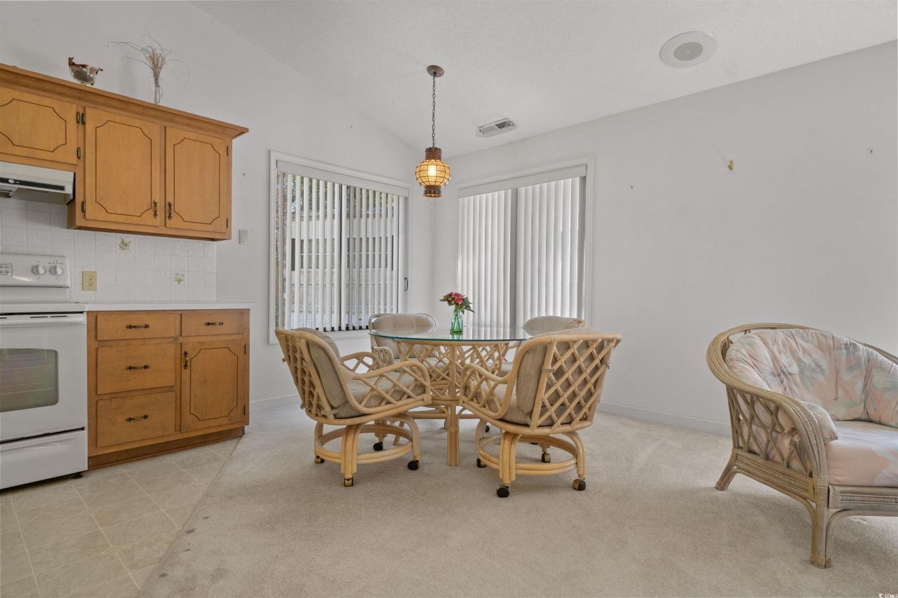 2142 Marion Circle Photo 9