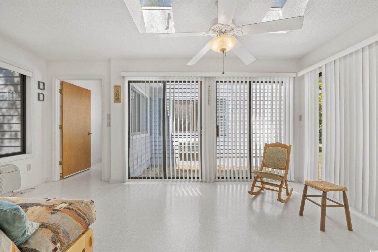 2142 Marion Circle Photo 11