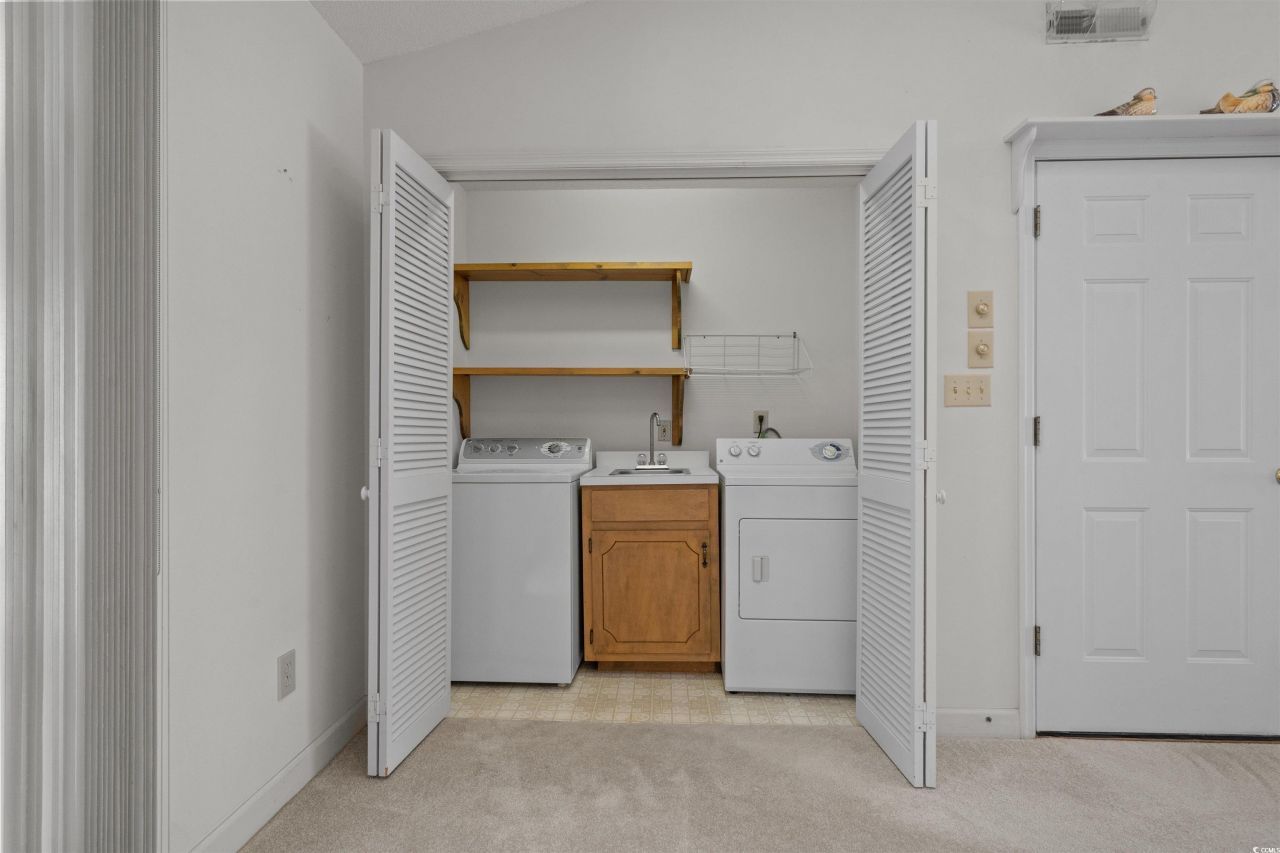 2142 Marion Circle Photo 14
