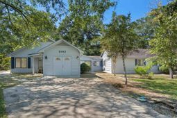 2142 Marion Circle photo 4