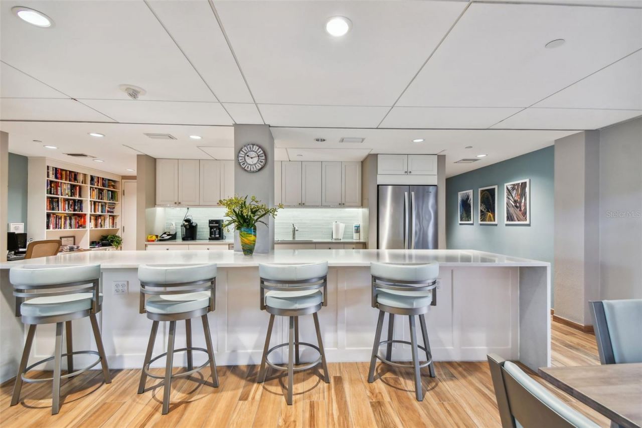 101 Benjamin Franklin Drive, Unit 61, Sarasota, FL 34236 Photo