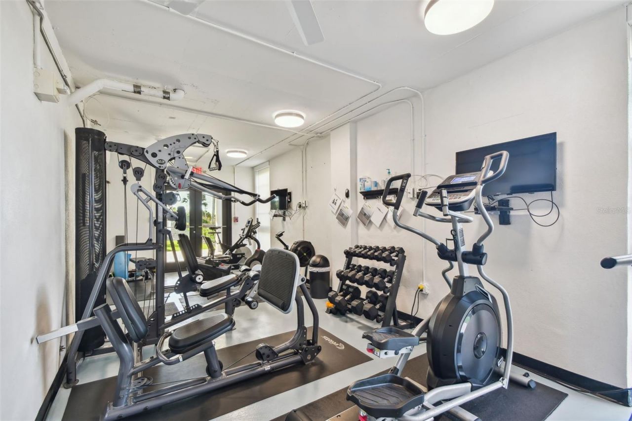 101 Benjamin Franklin Drive, Unit 61, Sarasota, FL 34236 Photo