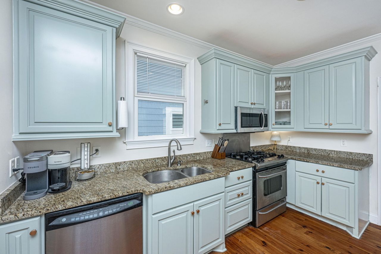 3006 S Shore Drive Photo 15