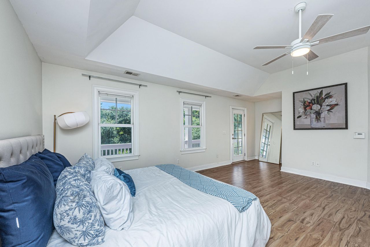 3006 S Shore Drive Photo 21