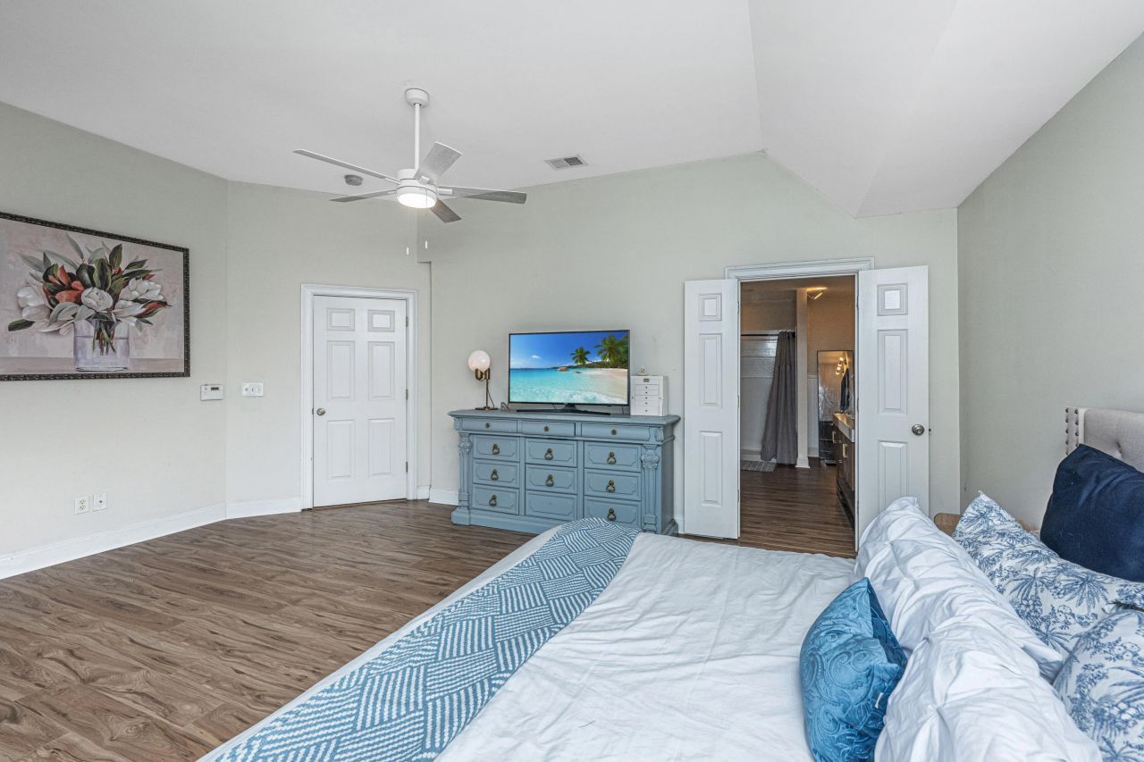 3006 S Shore Drive Photo 23