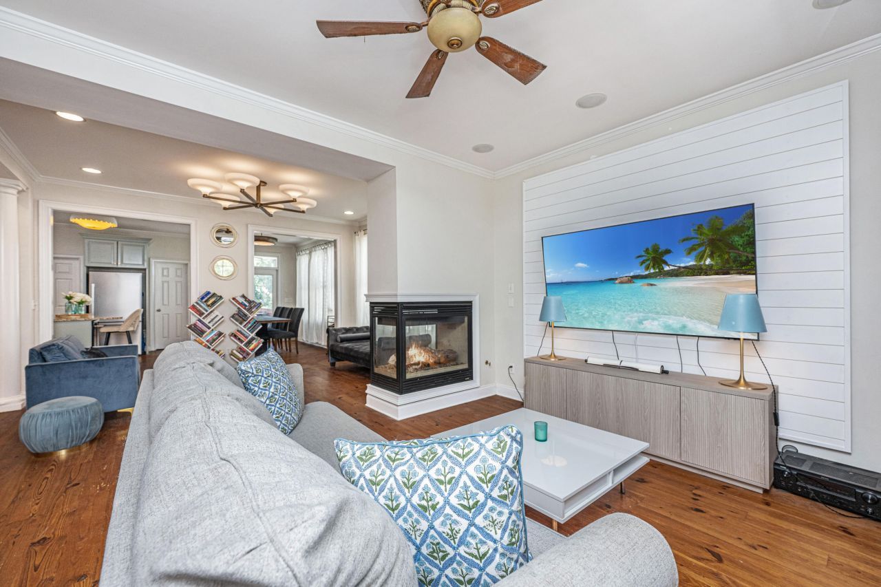 3006 S Shore Drive Photo 7