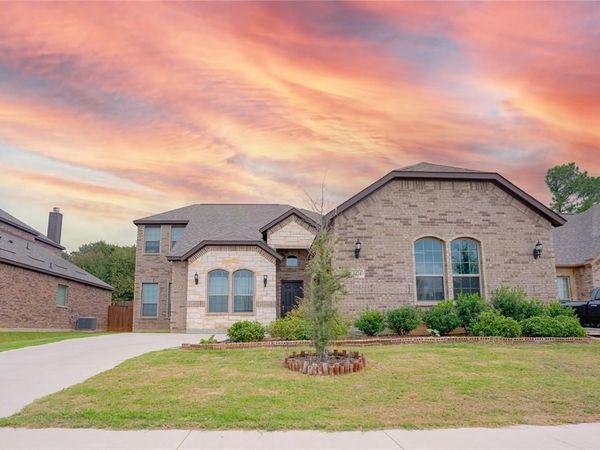 4424 Terraview Drive, Arlington, TX 76001
