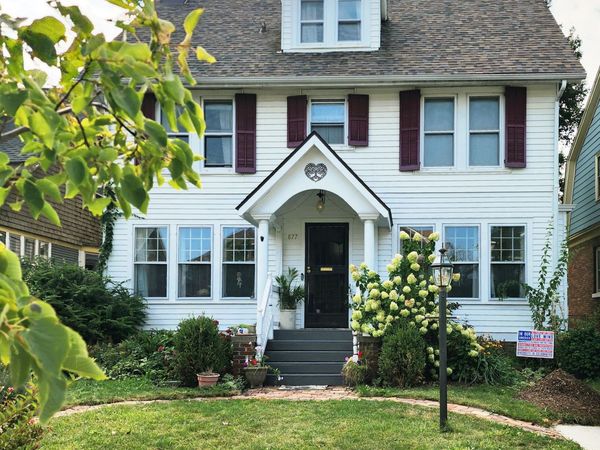 877 Burlingame Street, Detroit, MI 48202