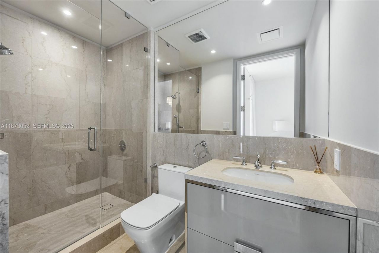 15701 Collins Ave, Unit 902, Sunny Isles Beach, FL 33160 Photo