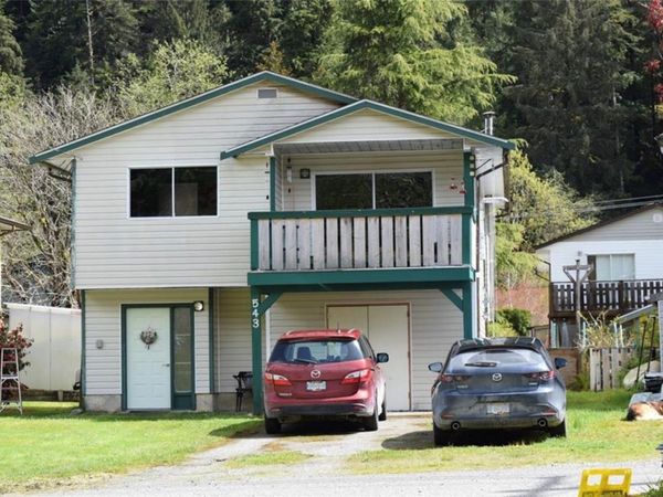 543 Maquinna Dr N, Tahsis, BC V0P 1X0