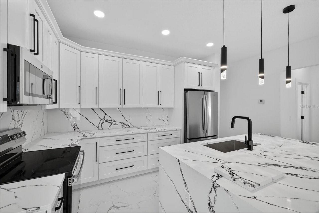 2719 W Saint John Street, Tampa, FL 33607 Photo