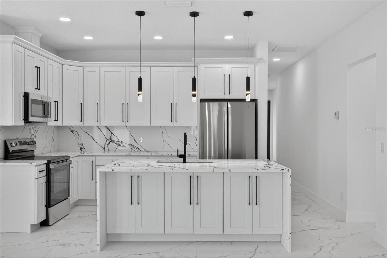 2719 W Saint John Street, Tampa, FL 33607 Photo