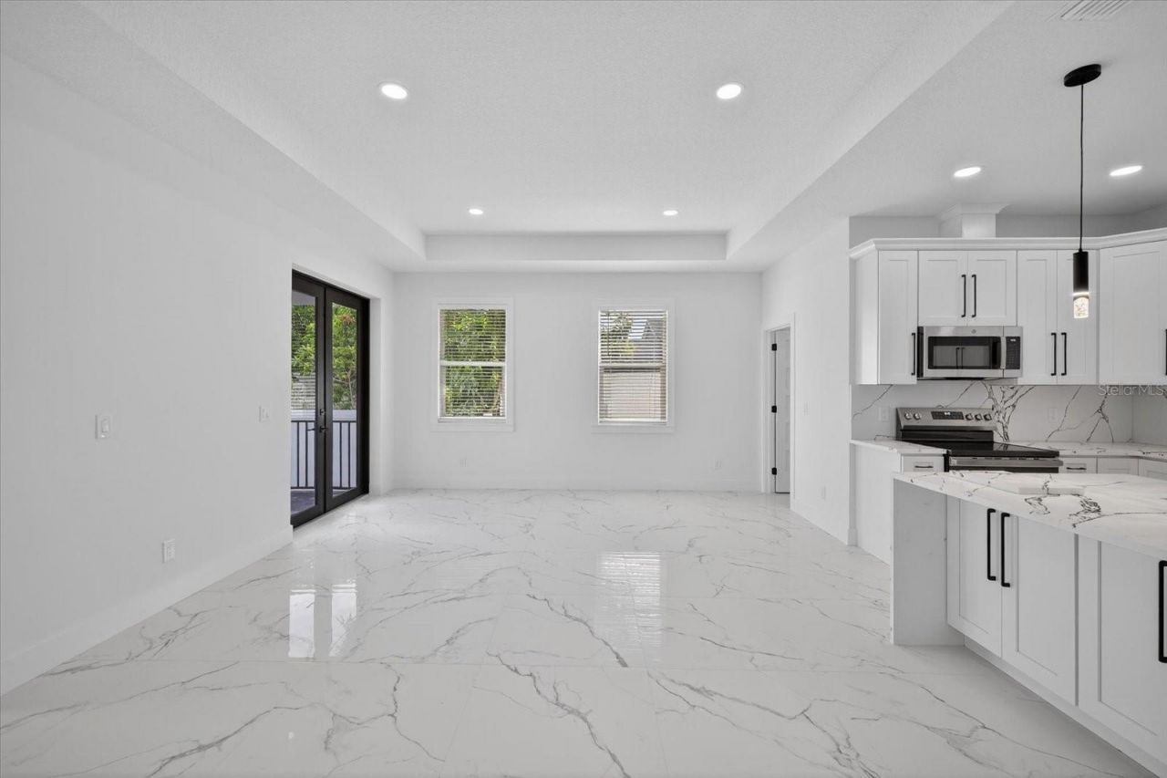 2719 W Saint John Street, Tampa, FL 33607 Photo