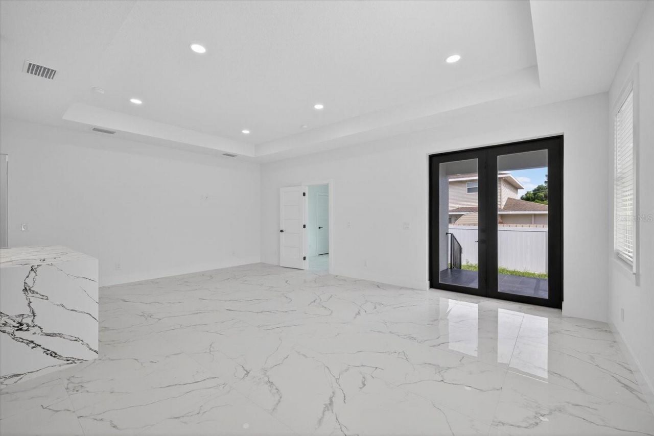 2719 W Saint John Street, Tampa, FL 33607 Photo