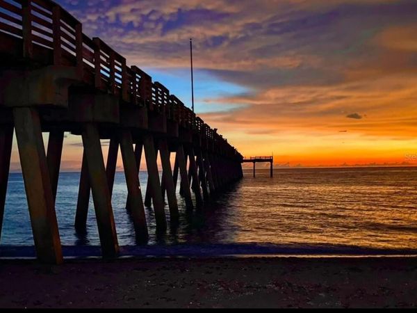 821 LAGUNA DRIVE, VENICE, FL 34285