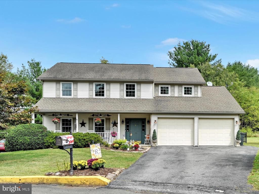 631 Lee Street, Orwigsburg, PA 17961 Main Photo