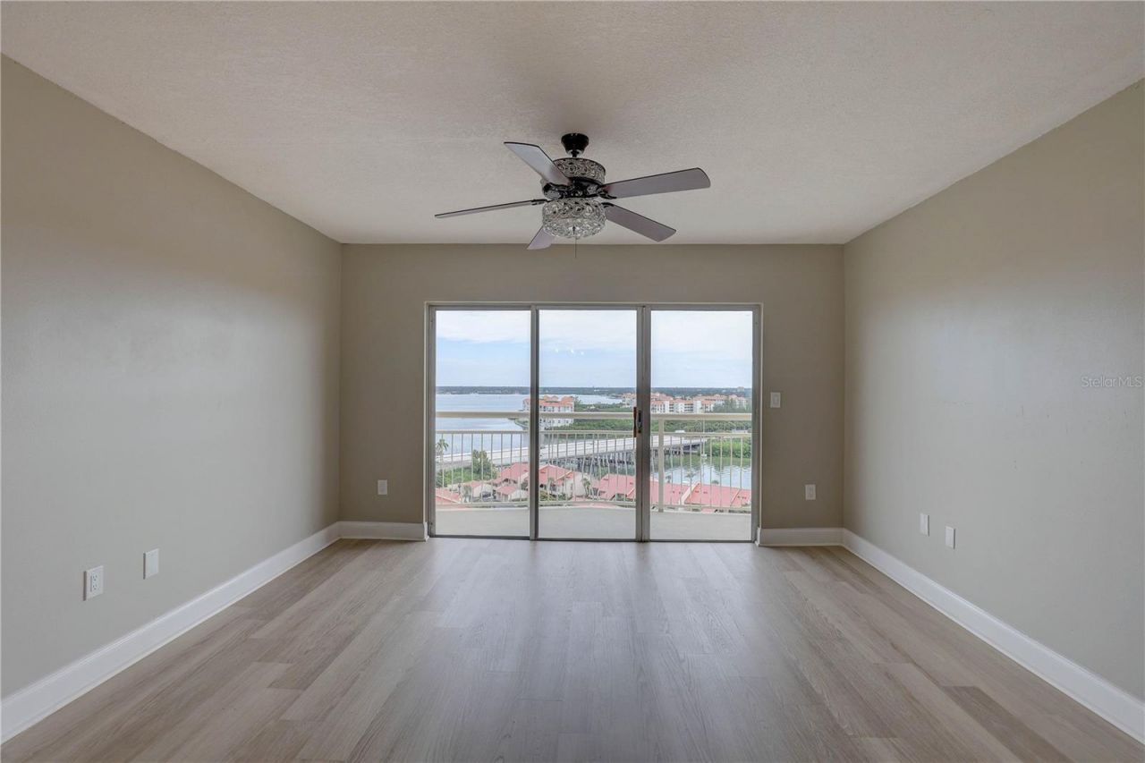 4900 Brittany Drive S, Unit 1409, Saint Petersburg, FL 33715 Photo