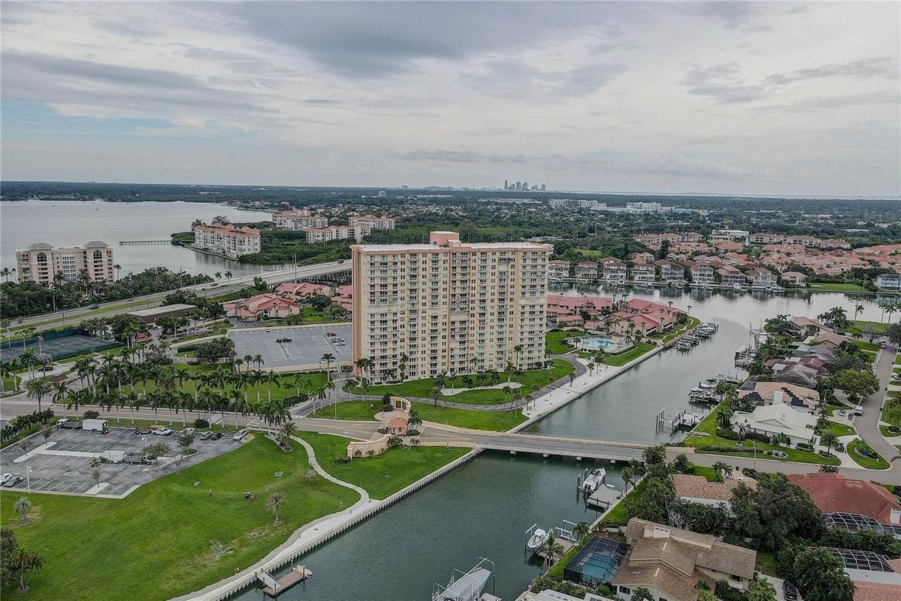 4900 Brittany Drive S, Unit 1409, Saint Petersburg, FL 33715 Photo