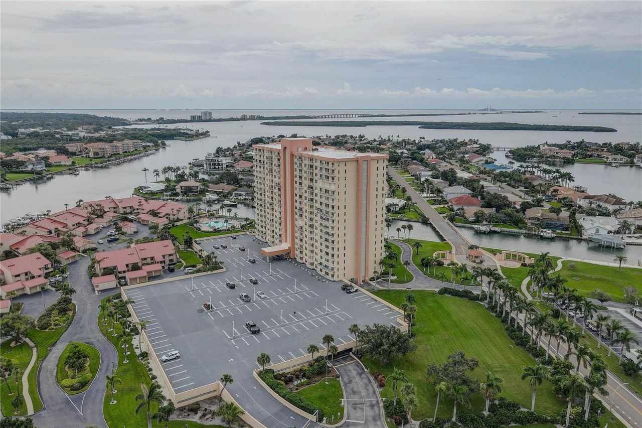 4900 Brittany Drive S, Unit 1409, Saint Petersburg, FL 33715 Photo