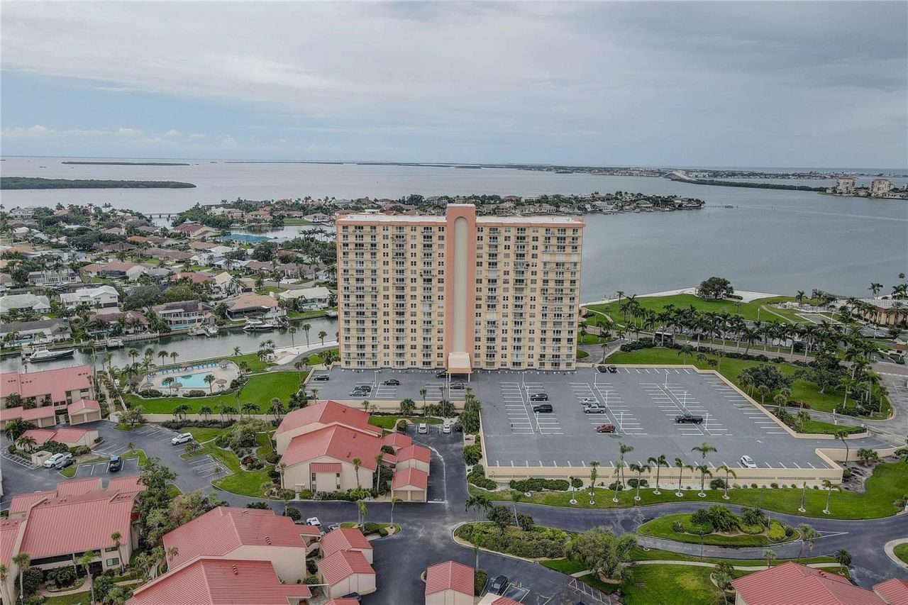 4900 Brittany Drive S, Unit 1409, Saint Petersburg, FL 33715 Photo