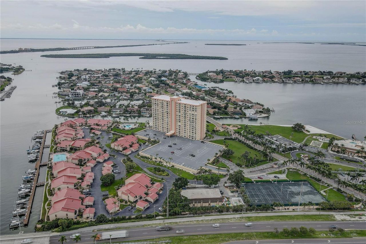 4900 Brittany Drive S, Unit 1409, Saint Petersburg, FL 33715 Photo