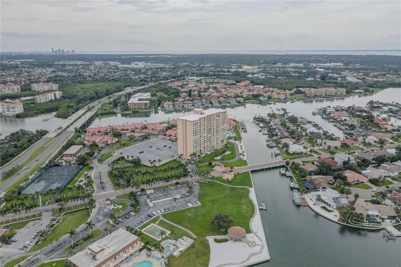 4900 Brittany Drive S, Unit 1409, Saint Petersburg, FL 33715 Photo