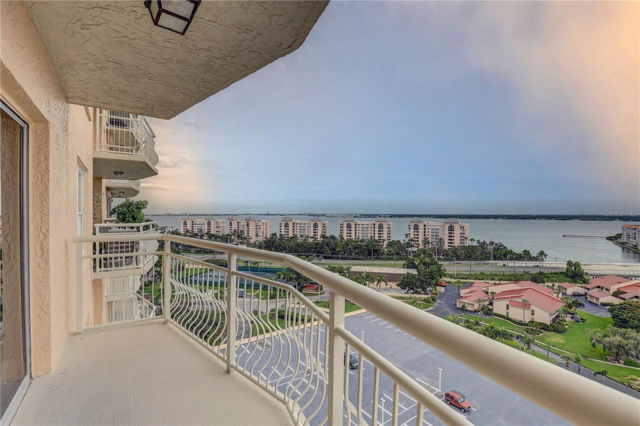 4900 Brittany Drive S, Unit 1409, Saint Petersburg, FL 33715 Photo