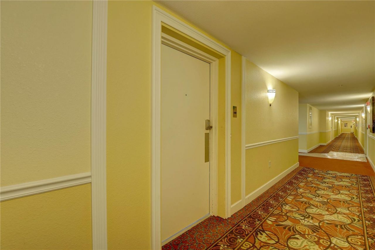 4900 Brittany Drive S, Unit 1409, Saint Petersburg, FL 33715 Photo