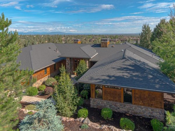 10811 Ironstone Court, Redmond, OR 97756