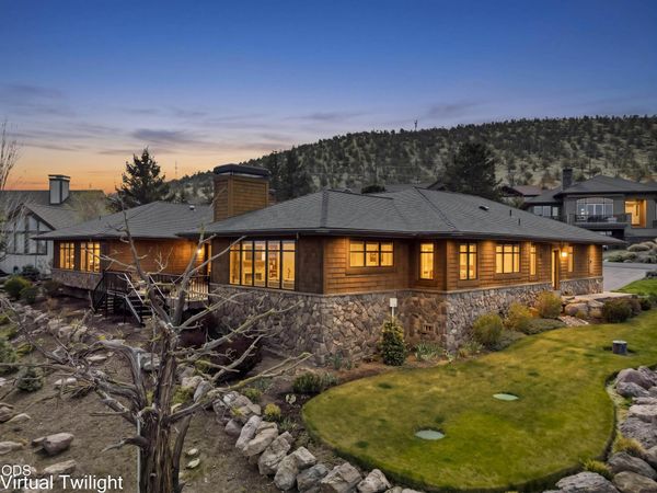 10811 Ironstone Court, Redmond, OR 97756
