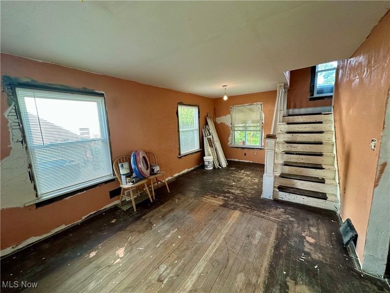 328 Oak Knoll Avenue, Newton Falls, OH 44444 Photo 5