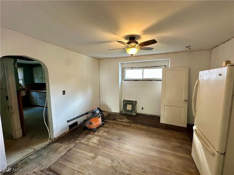 328 Oak Knoll Avenue, Newton Falls, OH 44444 Photo 7