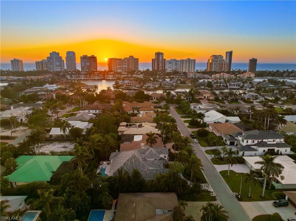 532 Pine Grove Ln, Naples, FL 34103 Photo